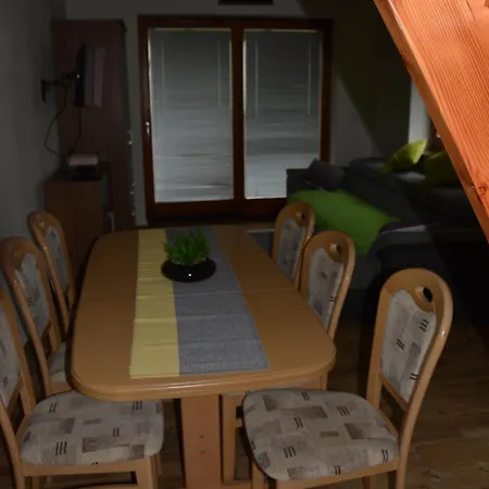 Apartmaji Kobal 아파트 *